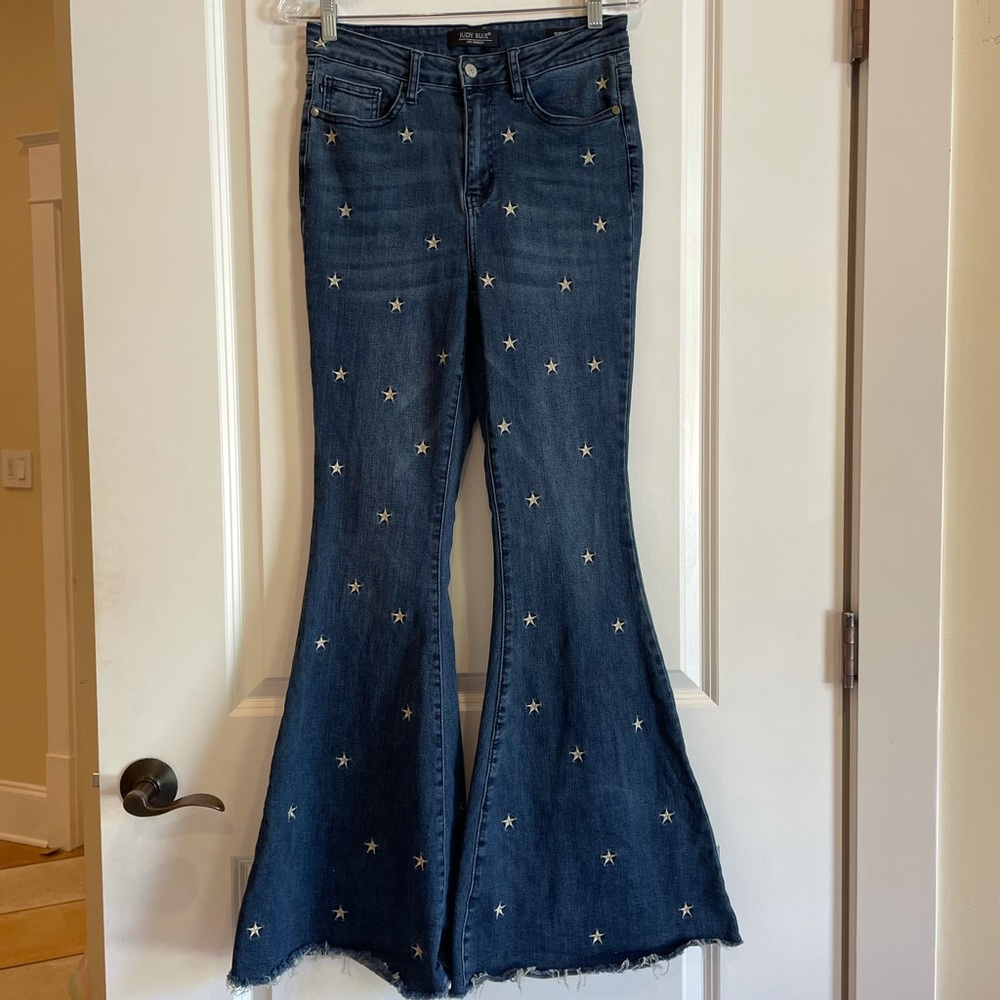 Judy Blue Star-Embellished Blue Flare Jeans